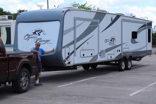 Happy customer at Central Florida's leading RV Consignment dealer